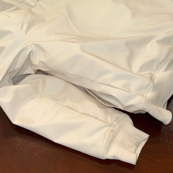 Hollister Cream Bomber Jacket with Faux Fur Hood Sz M - Picture 12 of 16